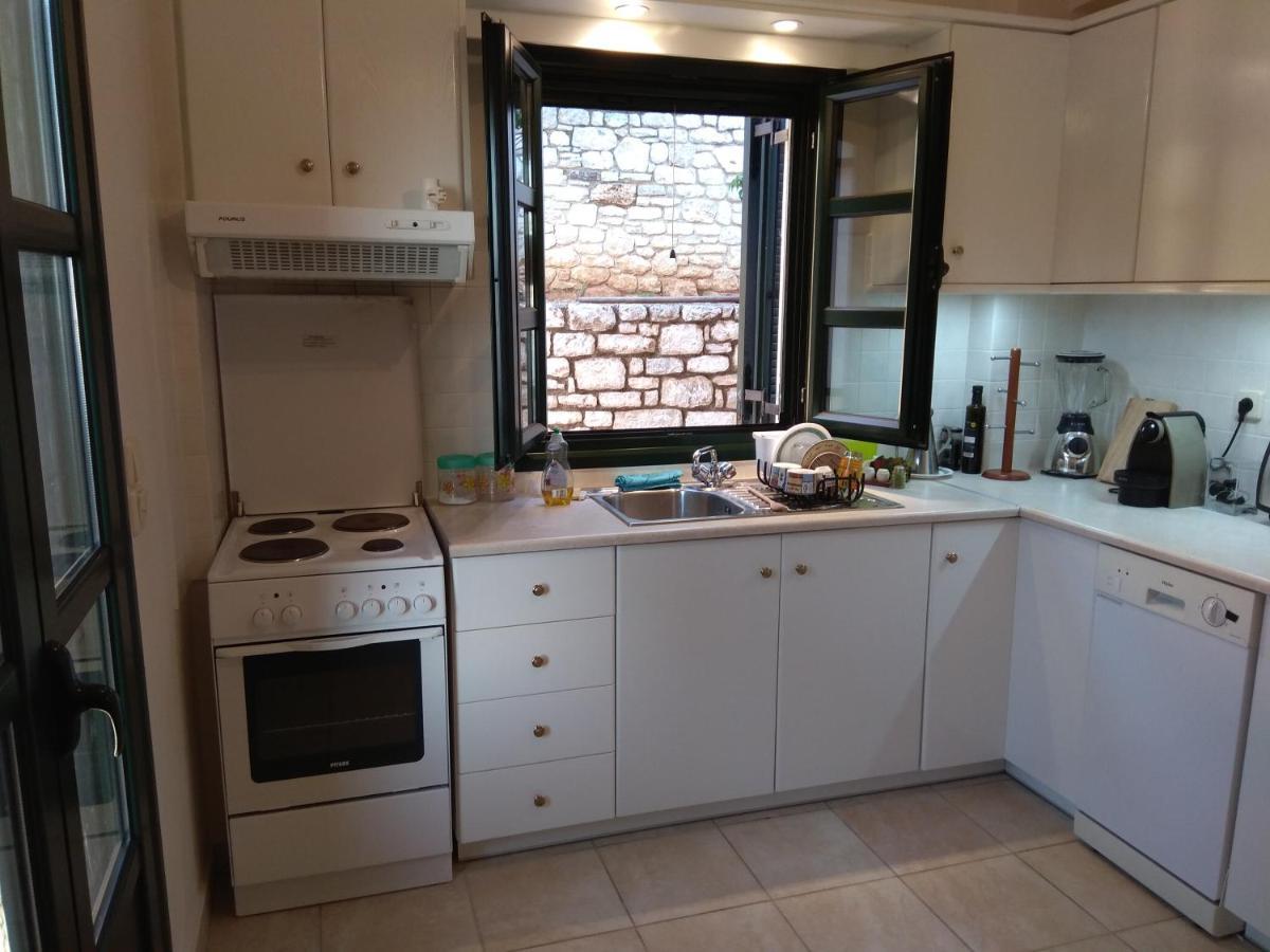 Kiparissia Castle & Sea View Holiday home Kyparissia